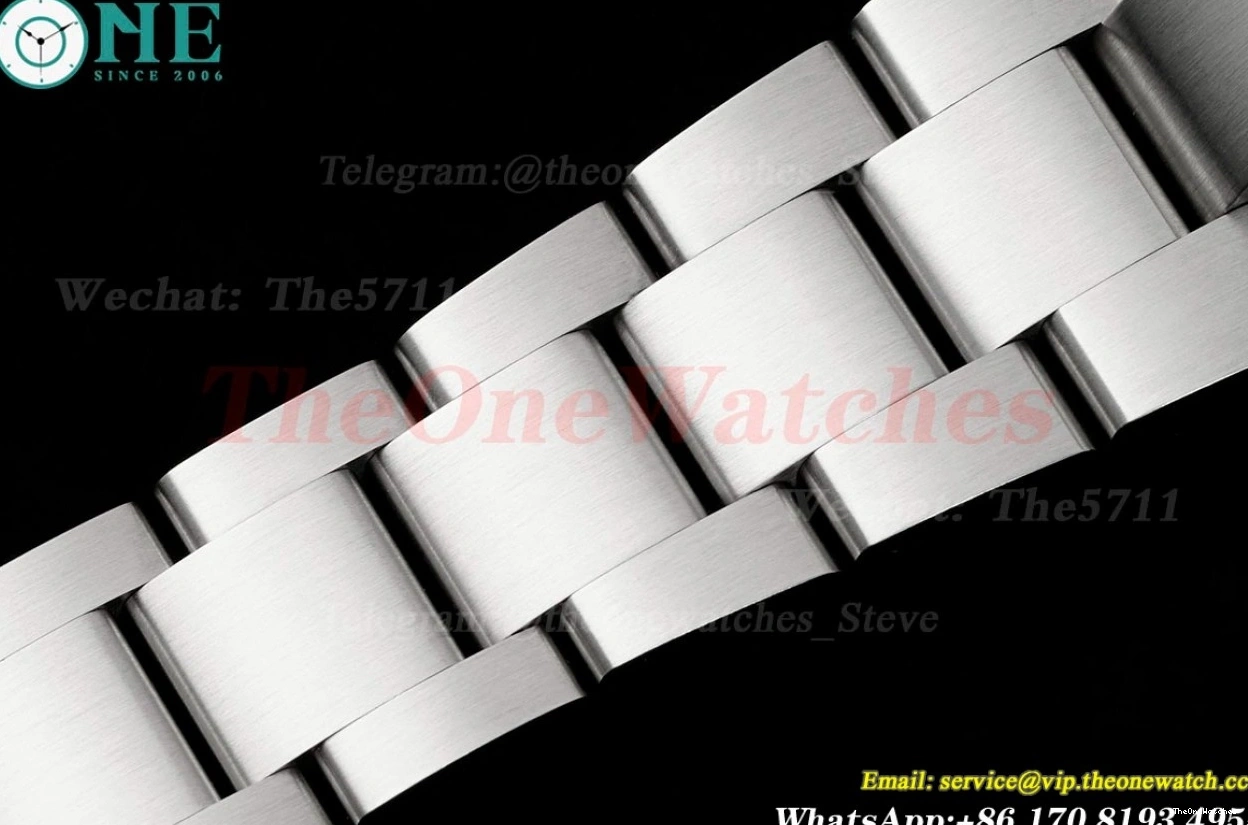 SS Oyster Clean 41mm Silver 124300 VR3230 SS Stk Perpetual 0510